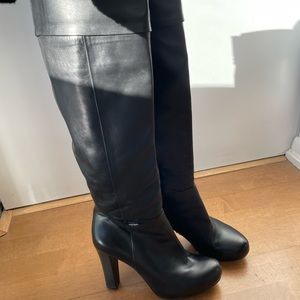 Vey soft leather, like new . size 38 EU